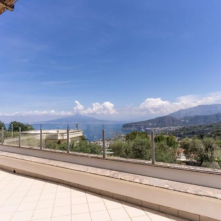 Villa Milena Modern Elegance Views And Guest Services Sorrento Bagian luar foto