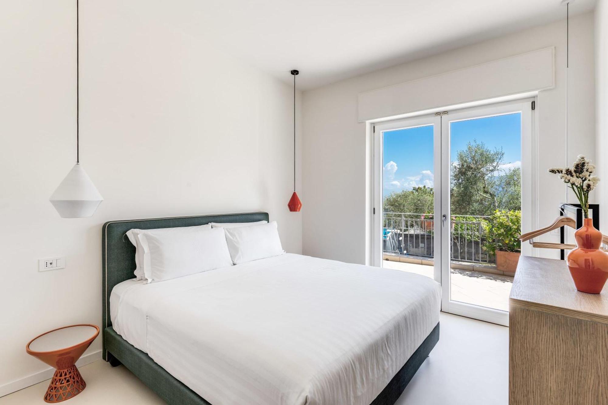 Villa Milena Modern Elegance Views And Guest Services Sorrento Bagian luar foto